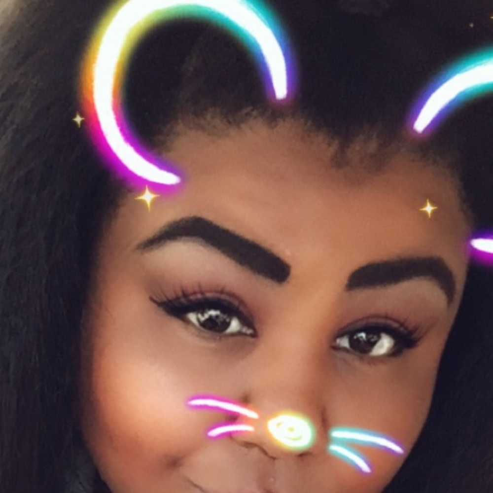 Meet your Posher, Nena
